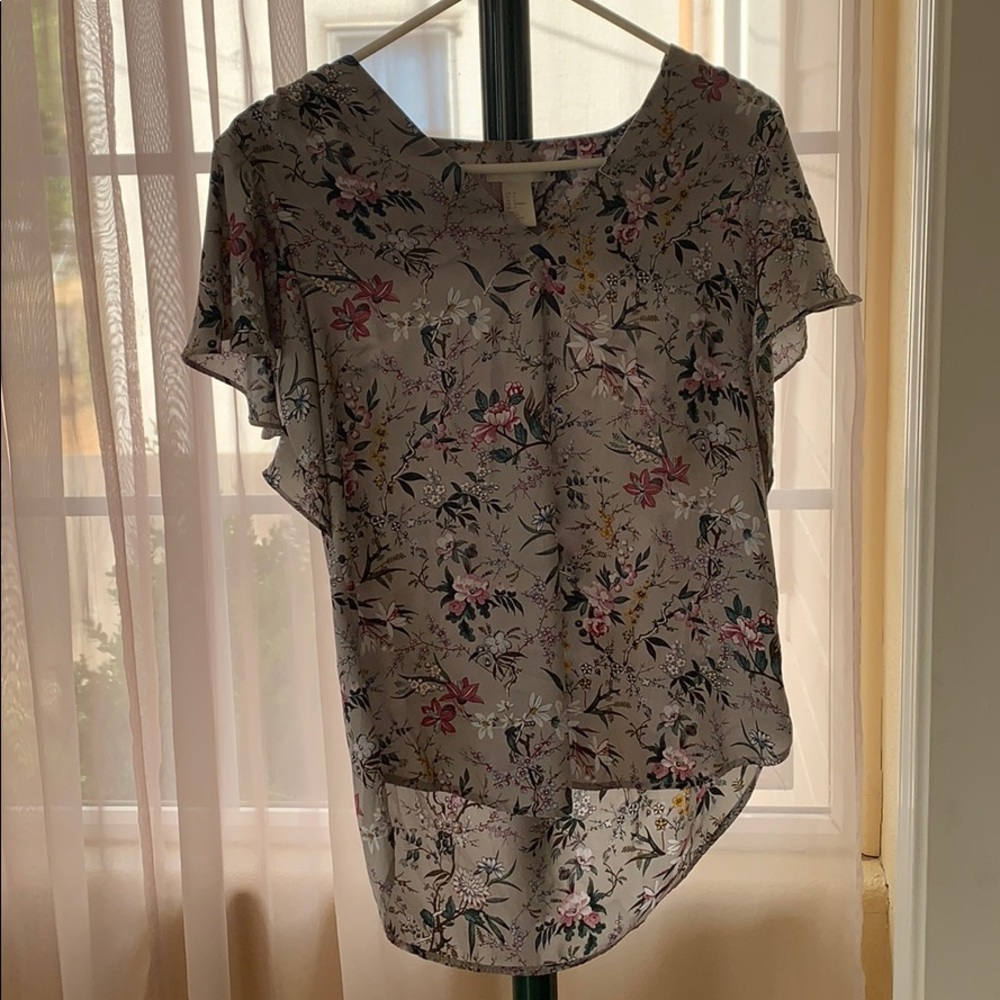 Floral shirt .